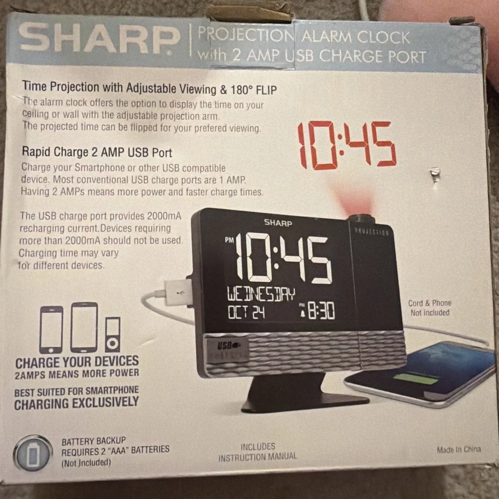 SHARP ALARM CLOCK Time Display Wall Projection w 2Amp USB Charger Port